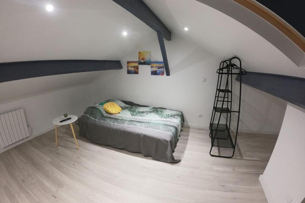 Atypique T1 Duplex - Wifi .Parking .Proche .Gare Apartment Saint-Quentin  Luaran gambar